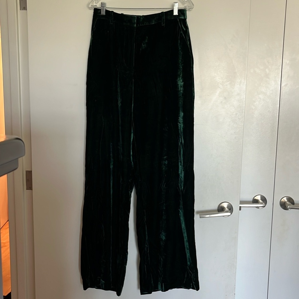 Sleek Green Velvet High Waist Pants Size 8